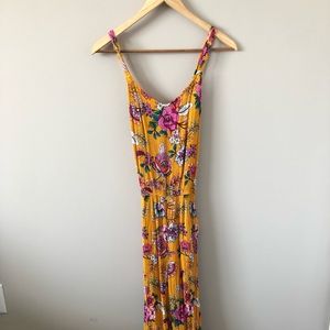 Floral cropped leg jumpsuit! Worn twice